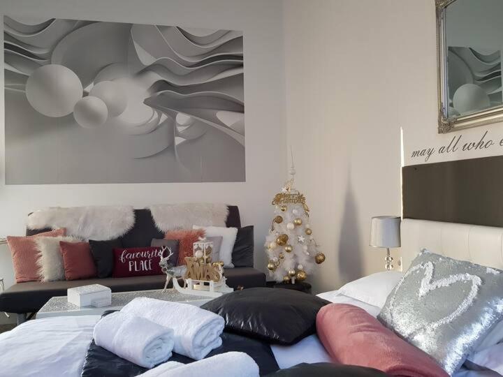 Modern Flat With Perfect Location — Photos 3