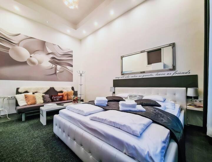 Modern Flat With Perfect Location — Photos 2